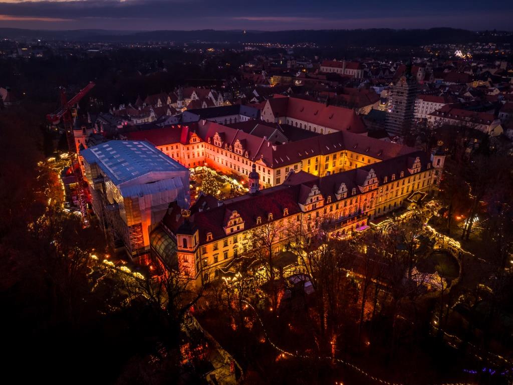 Fürstlicher Weihnachtsmarkt in Regensburg Fürstlicher Weihnachtsmarkt in Regensburg